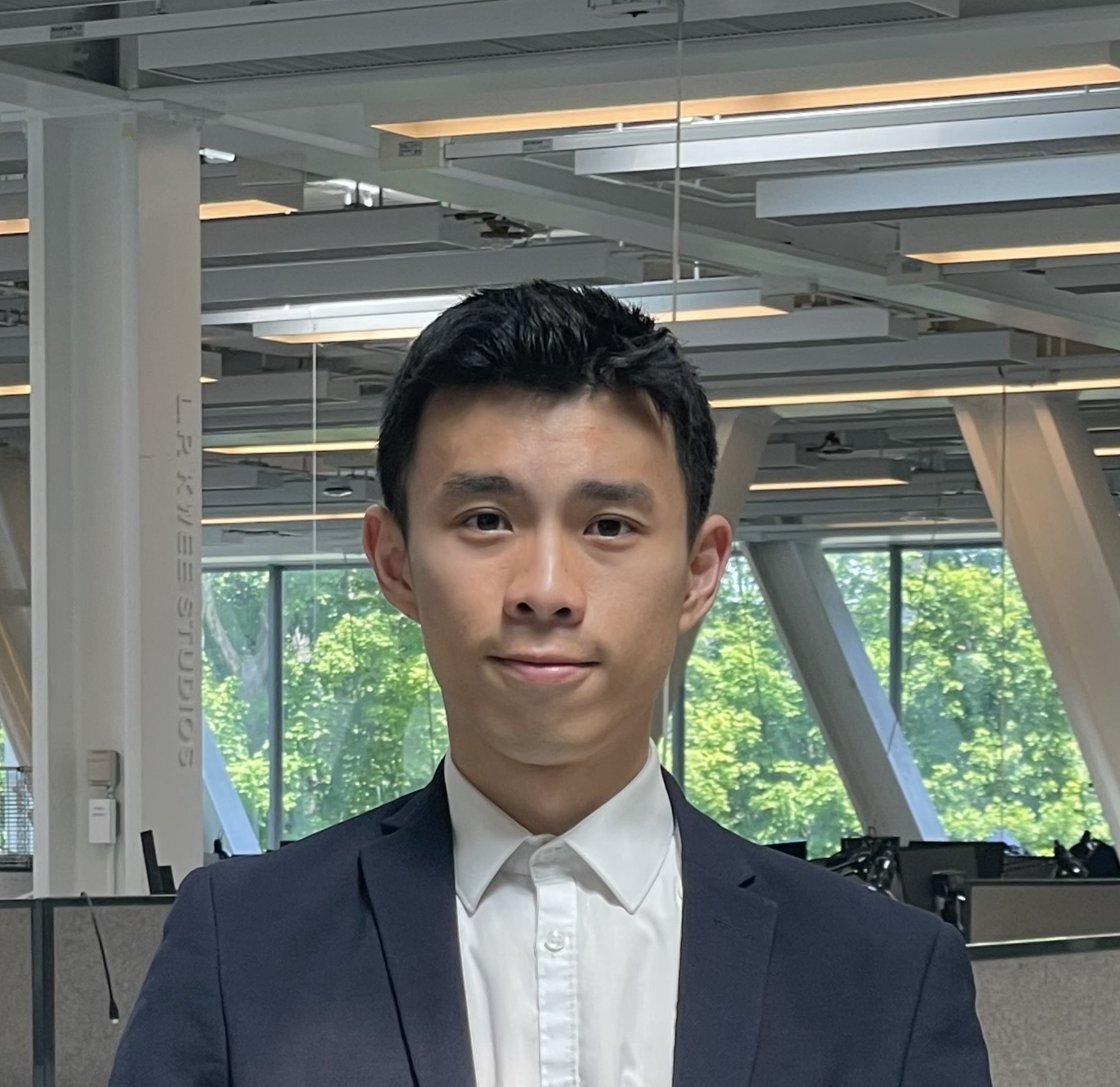 Headshot of Alex Kyaw